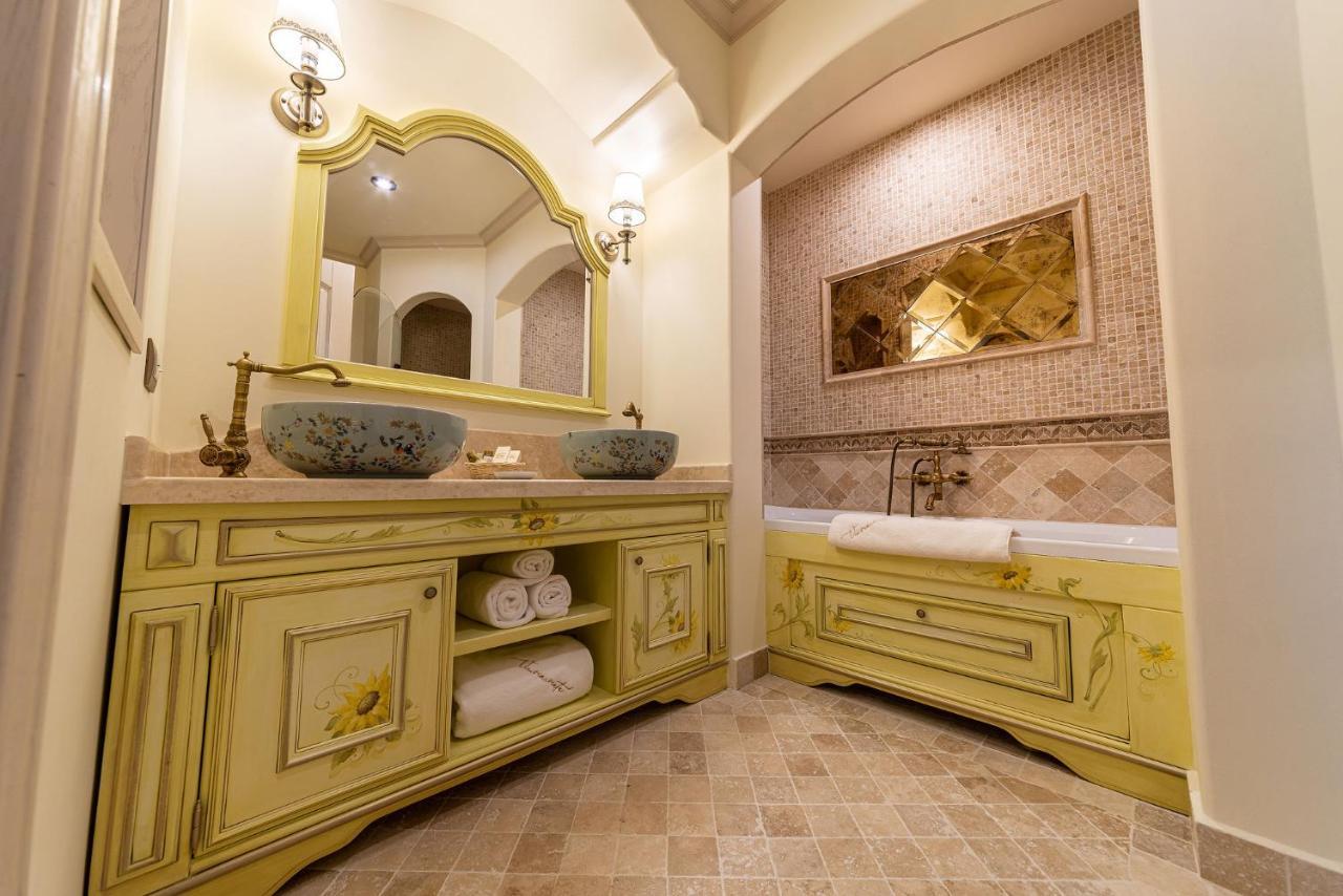 Casa Timis - Wellness & Spa Resort Chitorani Luaran gambar Bathroom
