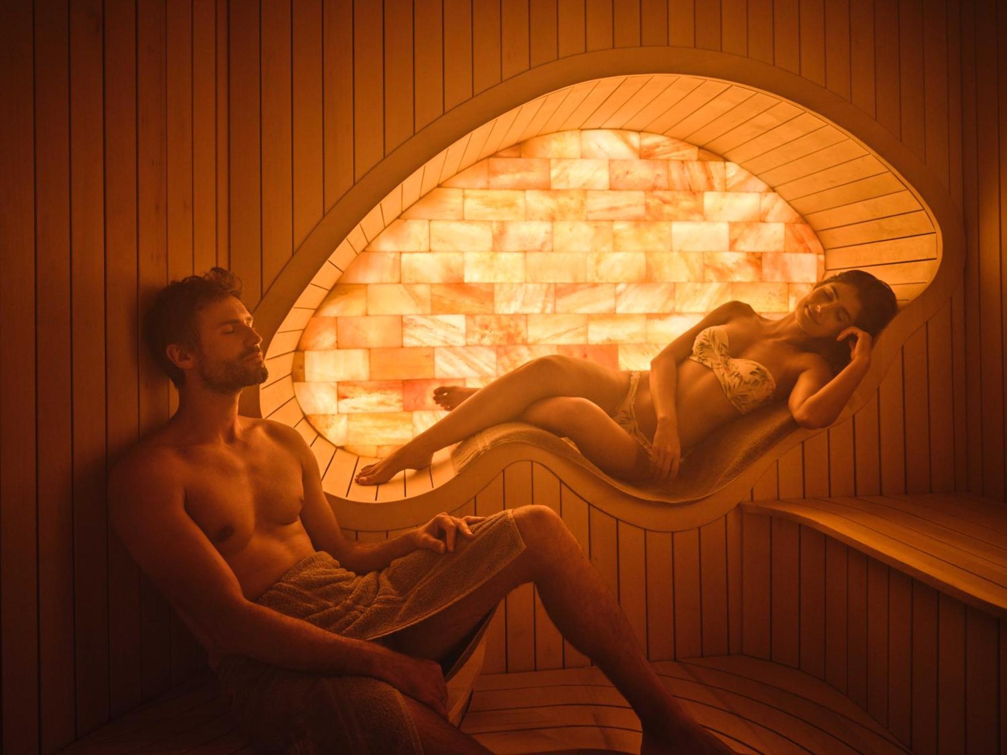 Casa Timis - Wellness & Spa Resort Chitorani Luaran gambar Salt room